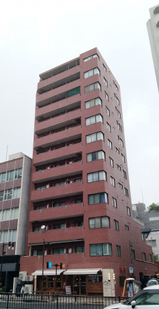目黒区青葉台、マンションの外観画像です