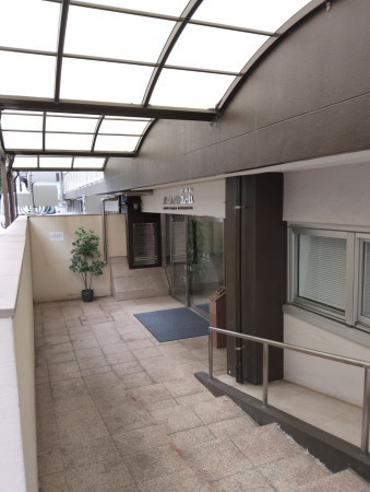 渋谷区恵比寿西、マンションのエントランス画像です