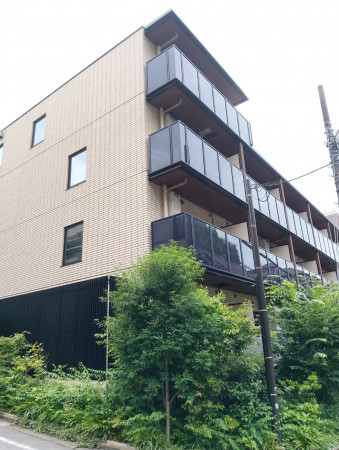 渋谷区代々木、マンションの外観画像です