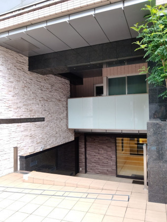 渋谷区東、マンションのエントランス画像です