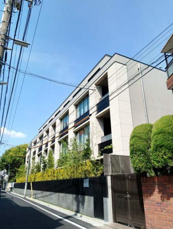 渋谷区大山町、マンションの外観画像です