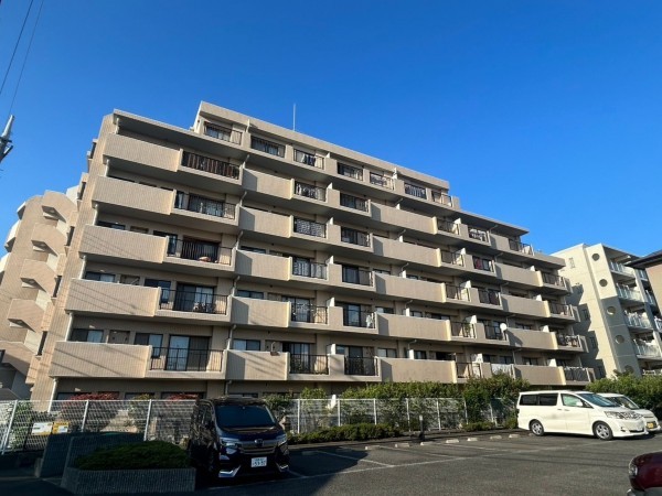 相模原市南区上鶴間本町、マンションの画像です