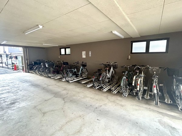 相模原市南区上鶴間本町、マンションの画像です