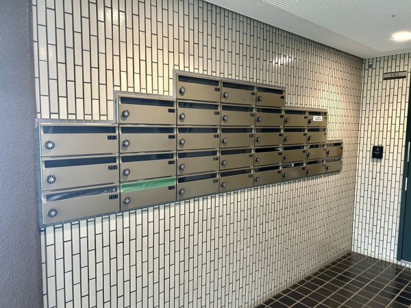 相模原市南区上鶴間本町、マンションの画像です