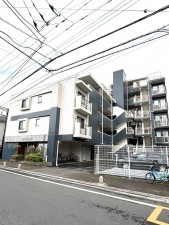 相模原市南区上鶴間本町、マンションの画像です