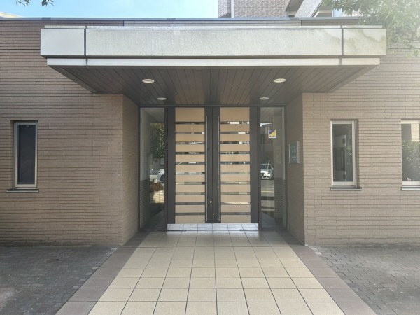 相模原市南区西大沼、マンションの画像です