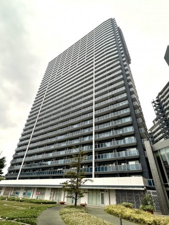 相模原市南区相模大野、マンションの外観画像です