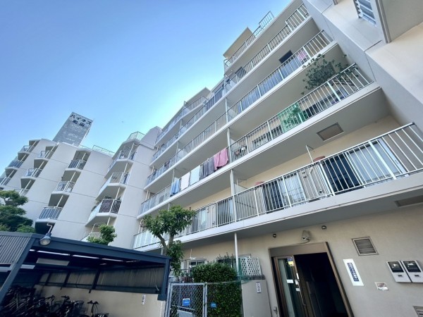 相模原市南区鵜野森、マンションの画像です