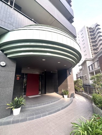 相模原市南区上鶴間本町、マンションの画像です