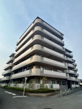 相模原市南区上鶴間本町、マンションの画像です