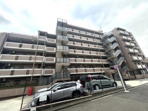 相模原市南区鵜野森、マンションの画像です