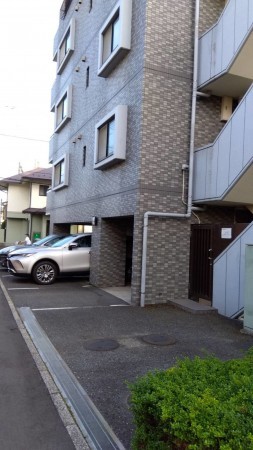 相模原市南区上鶴間本町、マンションの画像です