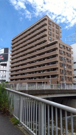 相模原市南区上鶴間本町、マンションの画像です