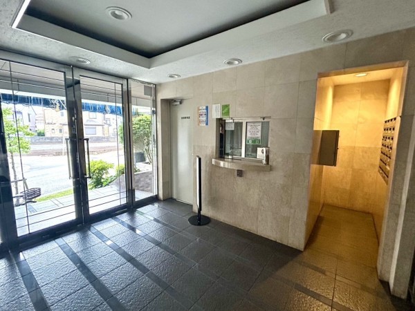 相模原市南区上鶴間本町、マンションの画像です