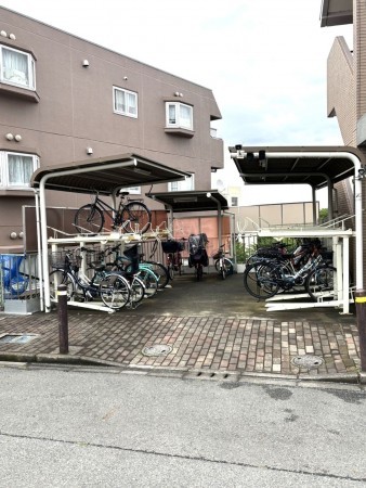 相模原市南区上鶴間本町、マンションの画像です