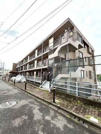 相模原市南区上鶴間本町、マンションの画像です