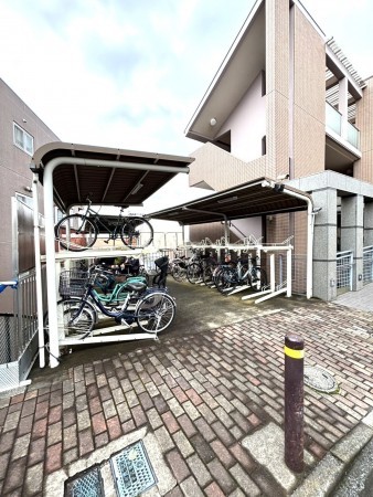 相模原市南区上鶴間本町、マンションの画像です