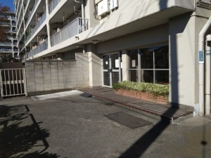 相模原市南区鵜野森、マンションの画像です