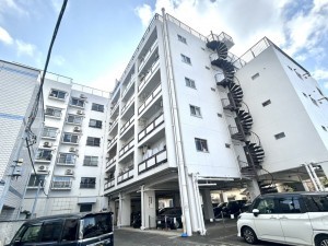 相模原市南区上鶴間本町、マンションの画像です