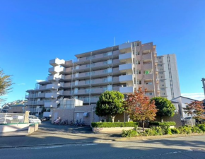 相模原市南区上鶴間本町、マンションの外観画像です