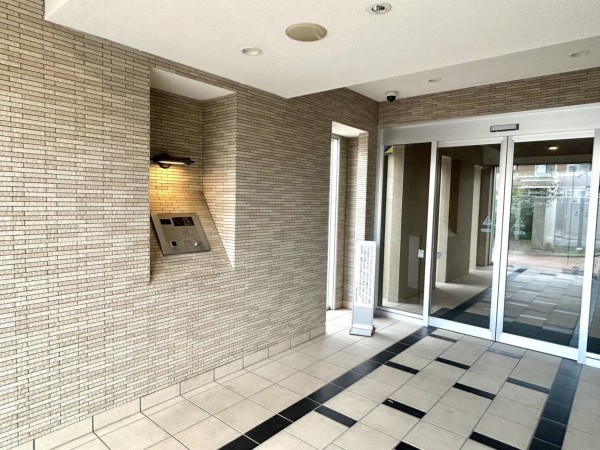 相模原市南区上鶴間本町、マンションの画像です