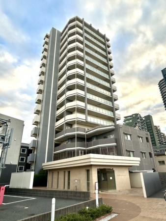 相模原市南区上鶴間本町、マンションの画像です