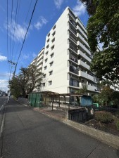 相模原市南区上鶴間、マンションの画像です