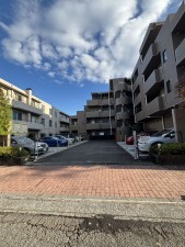 相模原市南区東林間、マンションの画像です