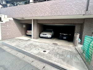 相模原市南区上鶴間本町、マンションの画像です