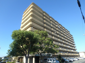 泉南市樽井、マンションの外観画像です