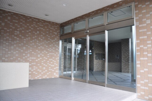 川西市加茂、マンションの画像です