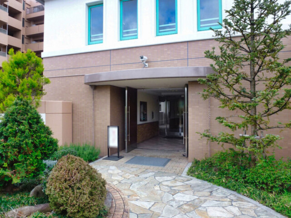 川西市新田、マンションの画像です