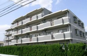 川西市南花屋敷、マンションの外観画像です