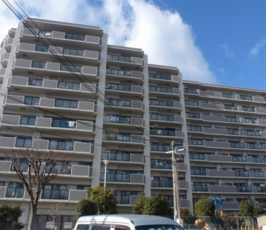 川西市東多田、マンションの外観画像です