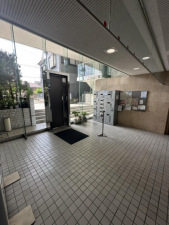 八王子市元横山町、マンションのエントランス画像です