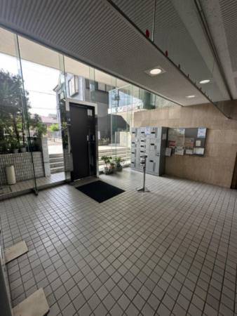 八王子市元横山町、マンションのエントランス画像です