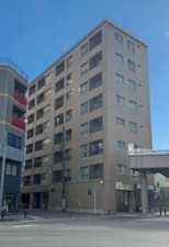 八王子市追分町、マンションの外観画像です