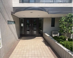 八王子市千人町、マンションのエントランス画像です