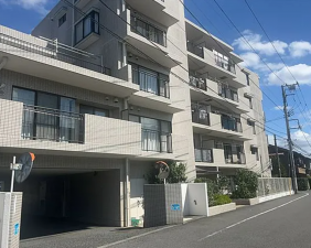 八王子市千人町、マンションの外観画像です