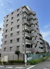 八王子市明神町、マンションの外観画像です