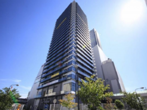 八王子市旭町、マンションの外観画像です