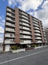 八王子市子安町、マンションの外観画像です