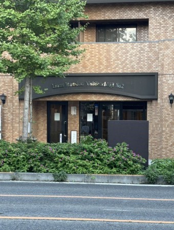 八王子市追分町、マンションのエントランス画像です