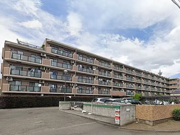 八王子市暁町、マンションの外観画像です