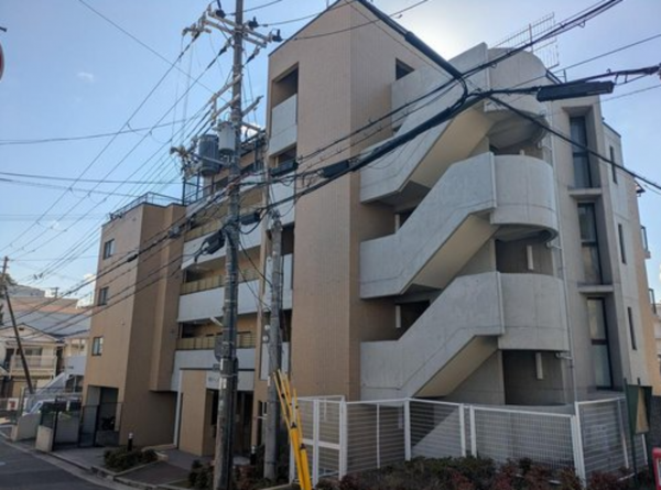 神戸市垂水区千代が丘、マンションの外観画像です