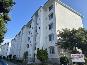 神戸市垂水区高丸、マンションの外観画像です
