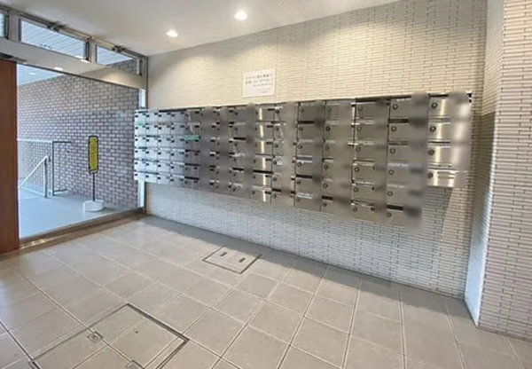 神戸市垂水区千代が丘、マンションのエントランス画像です