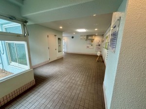 神戸市垂水区海岸通、マンションのエントランス画像です