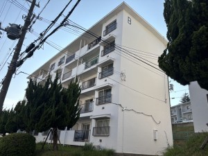 神戸市垂水区上高丸、マンションの外観画像です