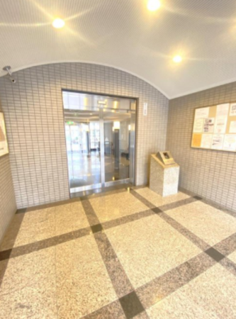 神戸市垂水区五色山、マンションのエントランス画像です